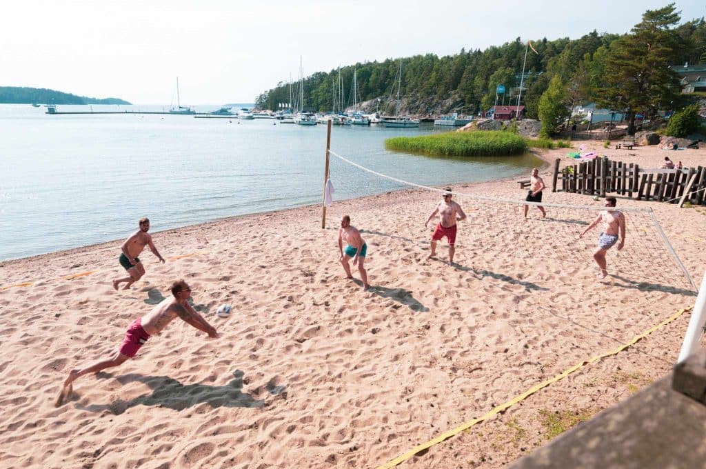 Polttarit Turun saaristossa 1 Airisto Spa hiekkaranta